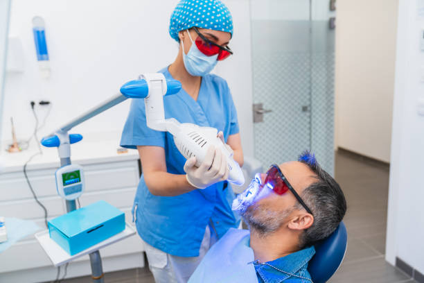 Best Weekend Emergency Dentist in West Little River, FL